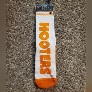 OddSox Hooters NWT SIZE 6-13